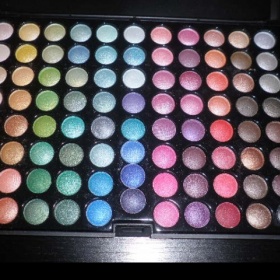 Paleta Coastal Scents - 88 třpytivých očních stínů - foto č. 1