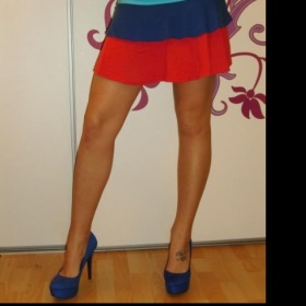 Modro červená sukně