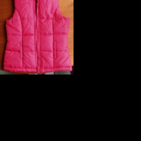 Růžová prošívaná vesta F a F - foto č. 1