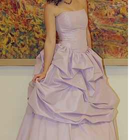 Fialové plesové "princeznovské" šaty