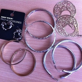 Sada pěti párů náušnic - bižuterie - foto č. 1