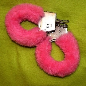 Plyšová pouta růžová