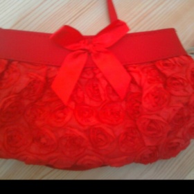 Červené psaníčko s růžičkami