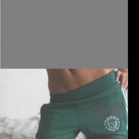 Zelené tepláky Abercrombie