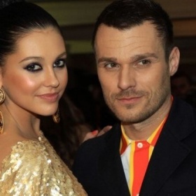 Kde zakoupit výrazné zlaté náušnice