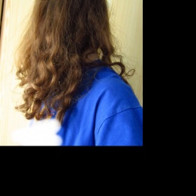 Suché vlnité vlasy