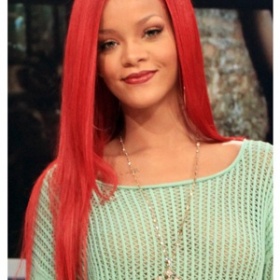 Vlasy jako Rihanna