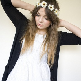 Kde sehnat květinovou čelenku - věneček?