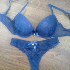 Modrá krajková soupravicka