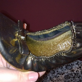 Zlaté balerínky Camaieu