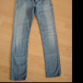 Dámské rifle Levi´s W28 L32 Slim