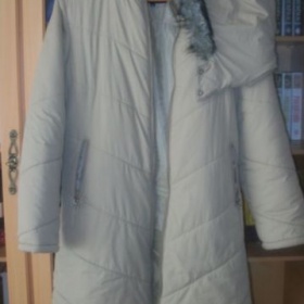 Khaki zimní bunda s kapuci - foto č. 1