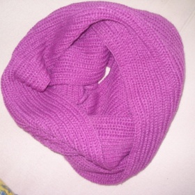 Kruhová šála, nákrčník fialový