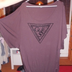 Fialová tunika Guess