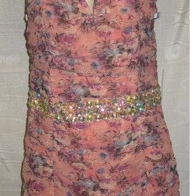 Korzetové  šaty z Asosu broskvové barvy - foto č. 1