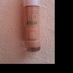 Bourjois Bio Détox makeup - foto č. 1