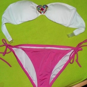 Bílo - růžové plavky z broží Victoria Secret - foto č. 1