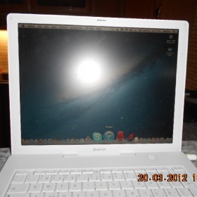 Bílý macbook apple iBook G4 - foto č. 1
