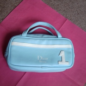 Světle modrá kosmetická taštička Dior