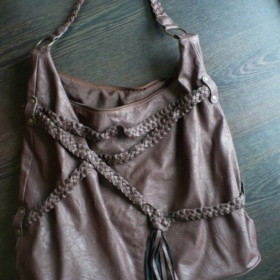 Hnědá kabelka veliká