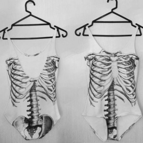 Tričko s potiskem kostry