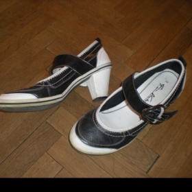 Černo bílé lodičky - foto č. 1