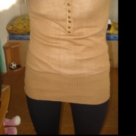 Delší svetřík camel barva Tally Weijl