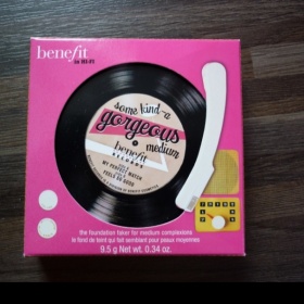 Benefit Krémový make - up Some Kind - a Gorgeous