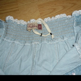 Světle modré letní minišaty New Yorker s volánky