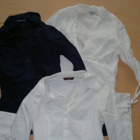 Tři bílá, modrá Košile  Terranova