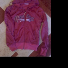 Růžová mikinka