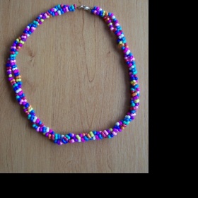 Barevný náhrdelník