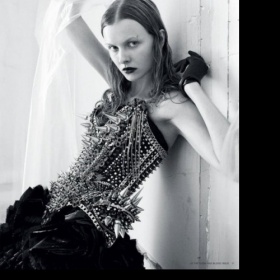 Kde sehnat  korzet s ostny?