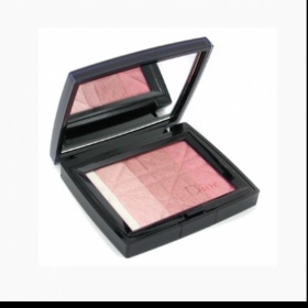Růžový lesklý pudr podobný Dior Poudre shimmer