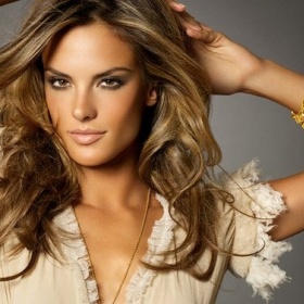 Tmavý medový melír po tmavém přelivu