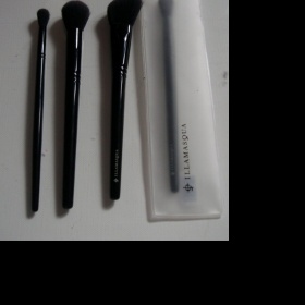 Štětce Illamasqua - foto č. 1