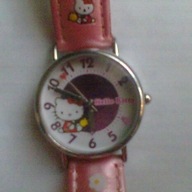 Růžové hodinky Hello kitty - foto č. 1