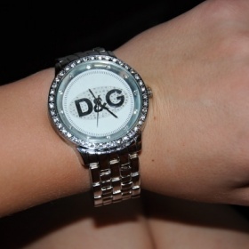 Stříbrné hodinky Guess, Dolce&Gabanna - foto č. 1