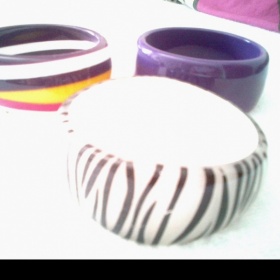 Sada 3 fialových a leopardích náramků New Yorker