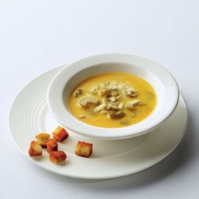 Šafránová polévka z hotelu Podhrad, Hluboká nad Vltavou