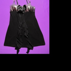 Černé tílko s flitrama