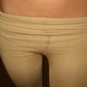 Legíny světle hnedé barvy