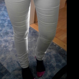 Šedé kalhoty Amisu