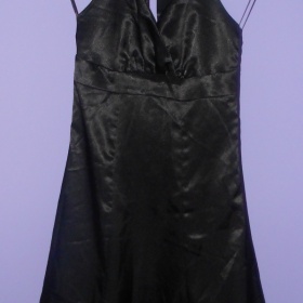 Černé společenské šaty Orsay - foto č. 1