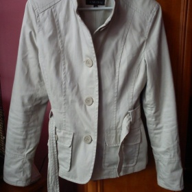 Béžový kabátek Orsay