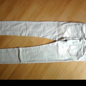 Světle modré slimky s trháním Amisu