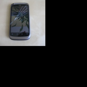 Prasklý displej u HTC Desire S