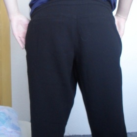 Harémové kalhoty Stradivarius