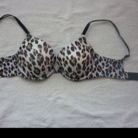 Push up podprsenka leopardí vzor Victoriaś secret