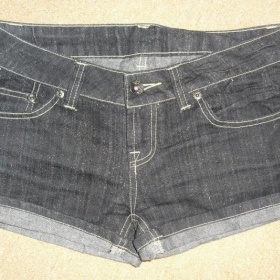 Kraťásky Clockhouse velikost 38